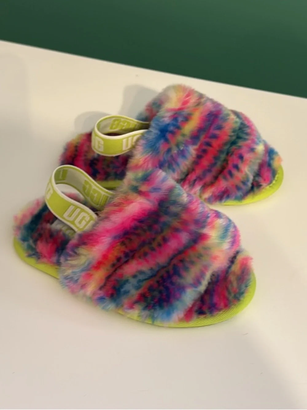 UGG Fluff Yeah Toddler Girls Slides Size 9 – Rainbow Tie Dye – New Without Tags